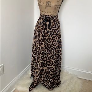 Maxi leopard skirt with adjustable tie waist